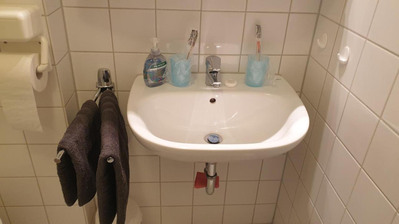 Single-apartment