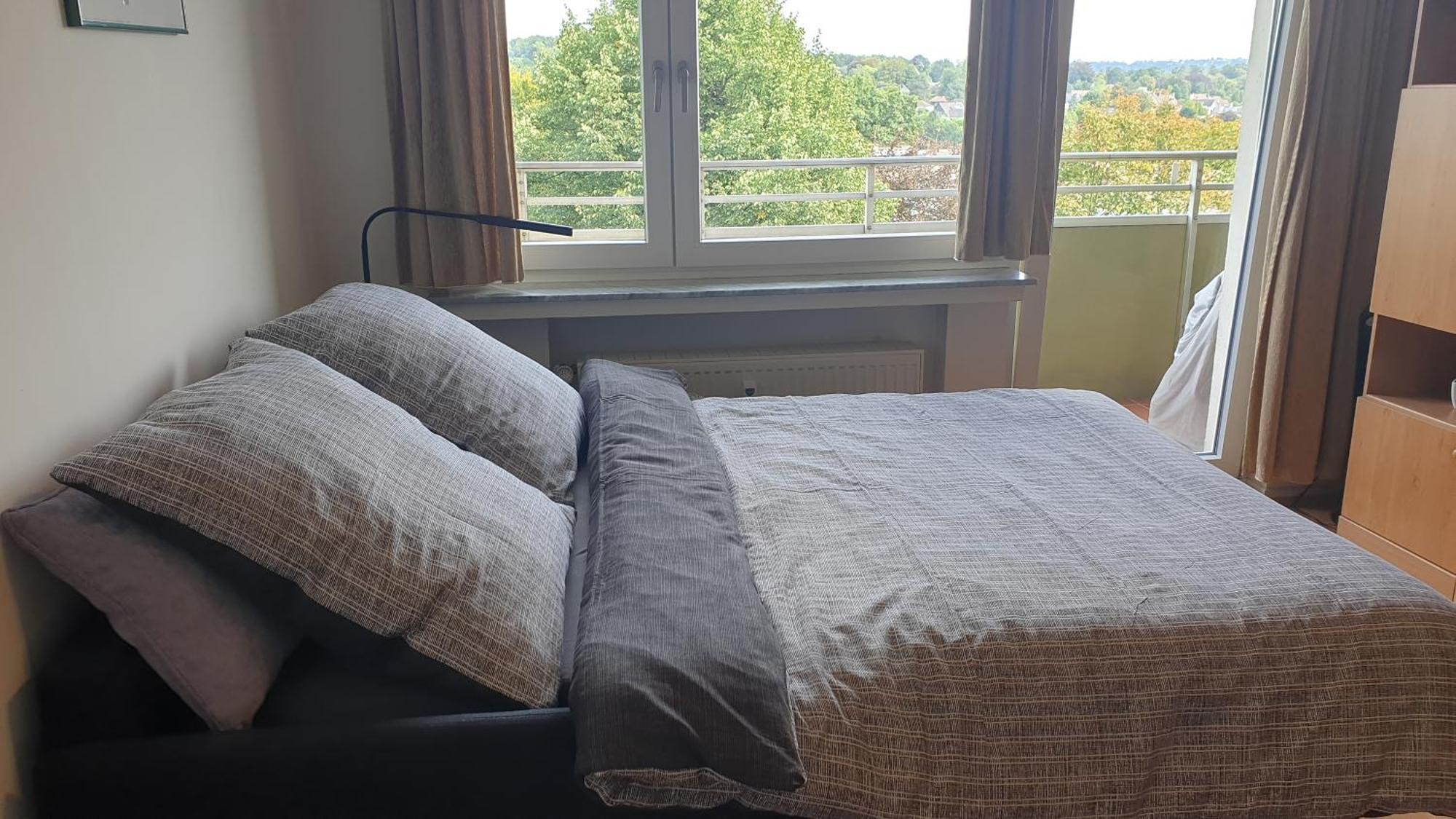 Single-apartment *